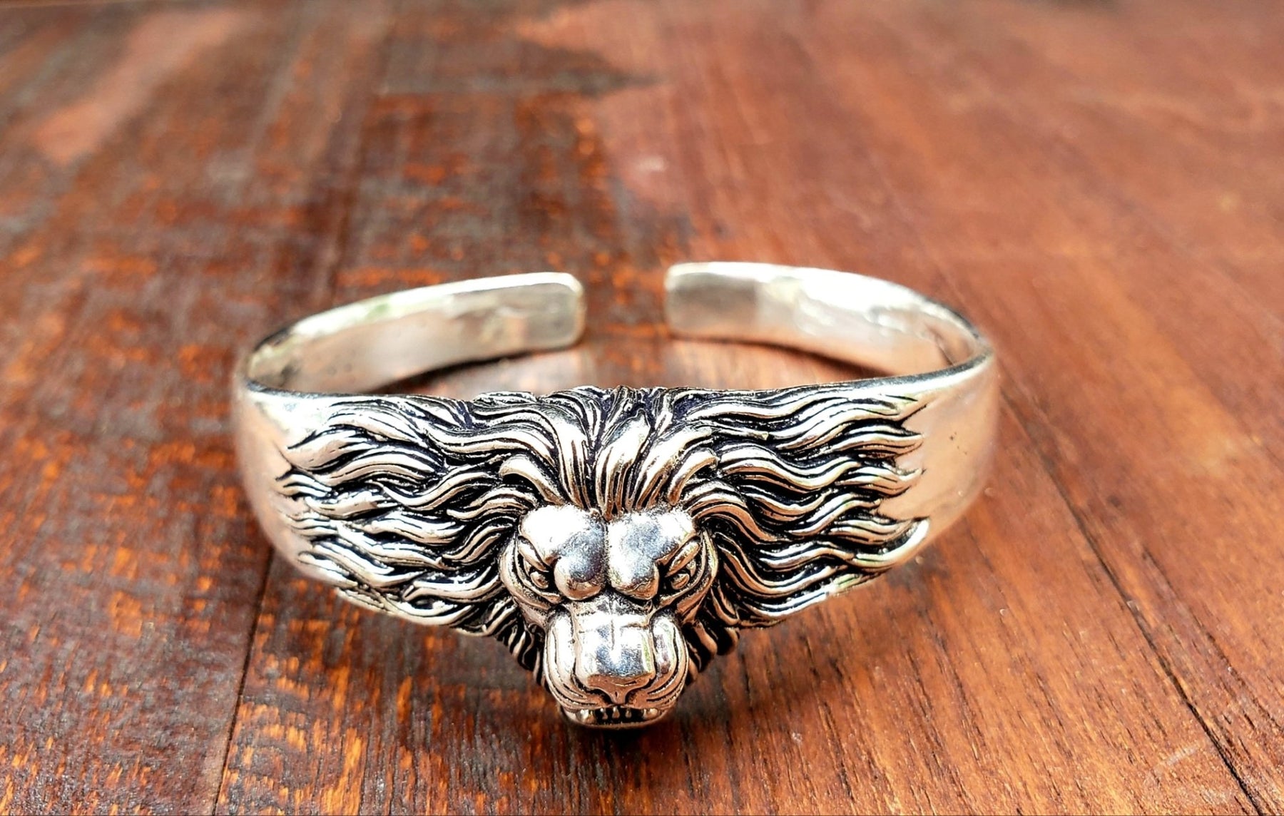 Argent Craft Blue Howlite Stone With Lion Bracelet (Silver) | Argen...