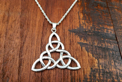 Celtic knot Pendant Necklace -- Culture Cross