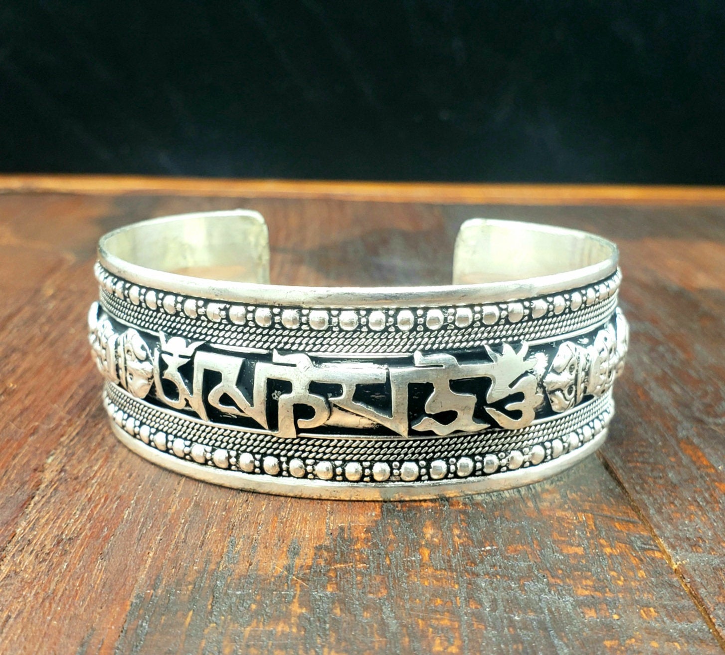 Silver Fluorite Bracelet - Tibet Arts & Healing