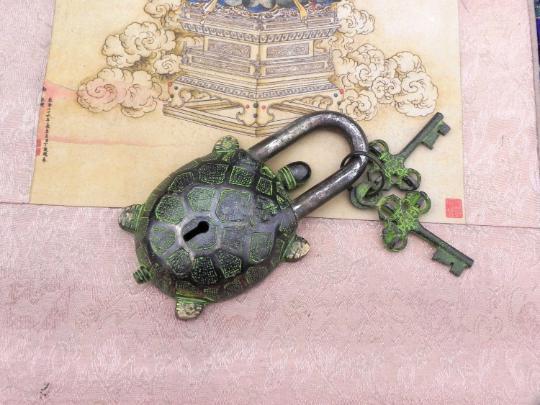 Unique Turtle Temple Lock Home Hardware | Culture Cross